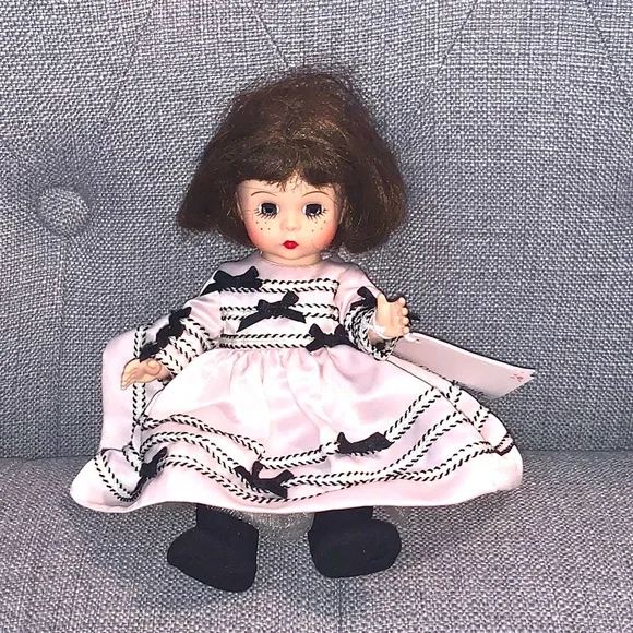 Madame Alexander | Toys | Madame Alexander Party Dress Wendy | Poshmark
